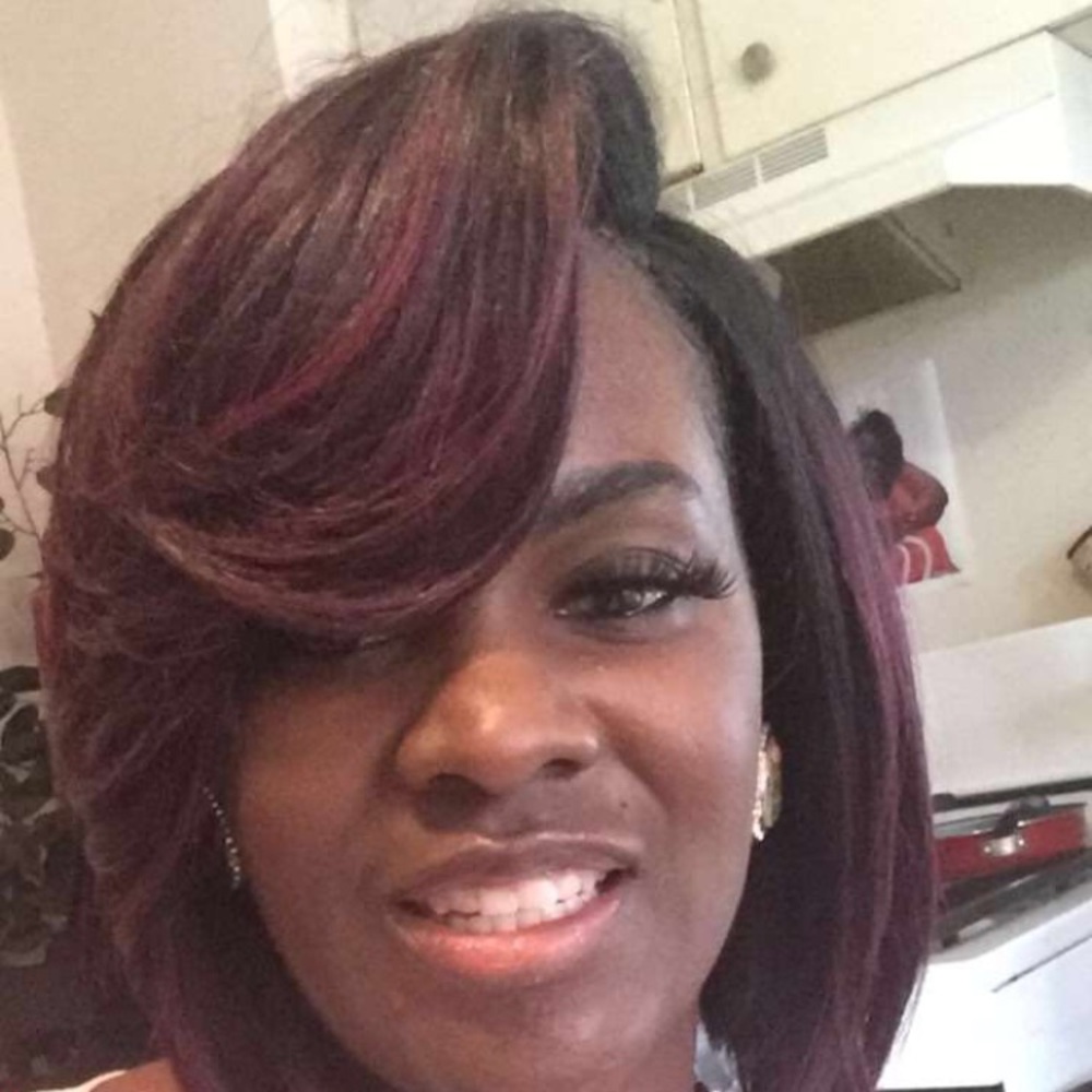 Meet your Posher, Lena